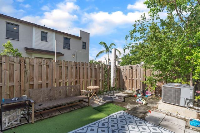 230 NE 208th Terrace 230, North Miami Beach, FL 33179