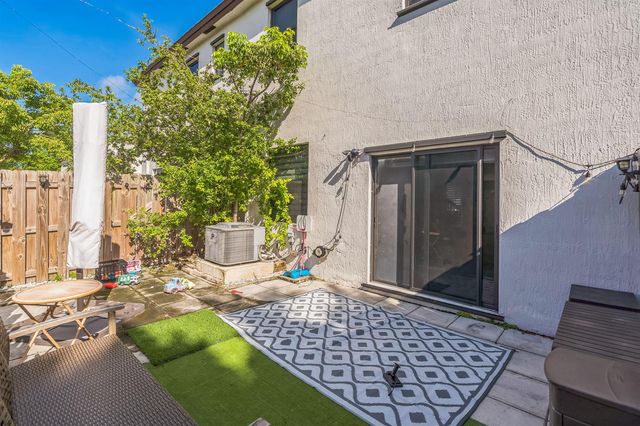 230 NE 208th Terrace 230, North Miami Beach, FL 33179