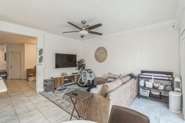 230 NE 208th Terrace 230, North Miami Beach, FL 33179
