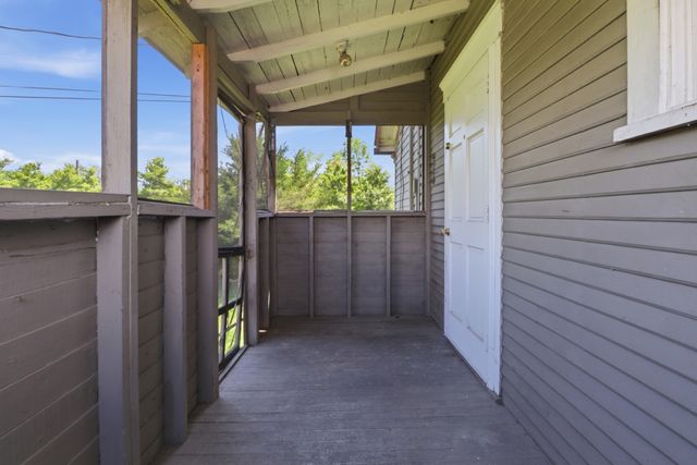 211 SE Atlantic St, Tullahoma, TN 37388