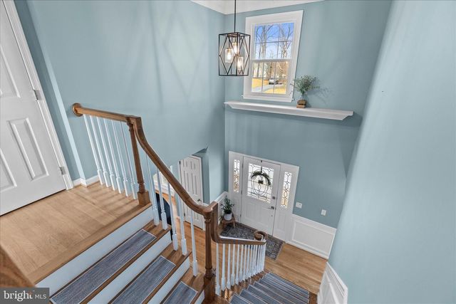 4 HOLIDAY DR, Shrewsbury, PA 17361