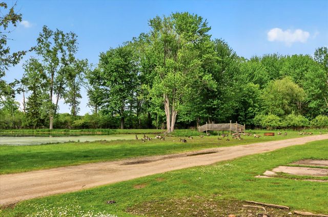 9489 Hyde Road, Clarklake, MI 49234