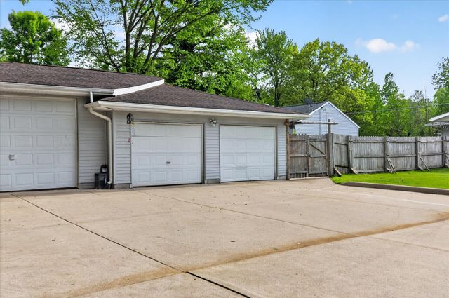 9489 Hyde Road, Clarklake, MI 49234