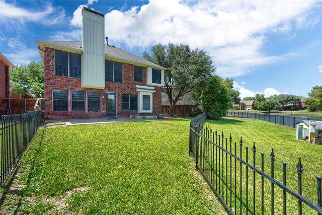 524 Woodlake Drive, Coppell, TX 75019