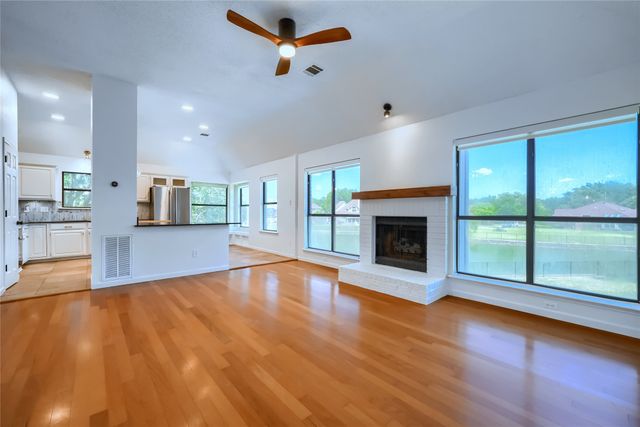 524 Woodlake Drive, Coppell, TX 75019
