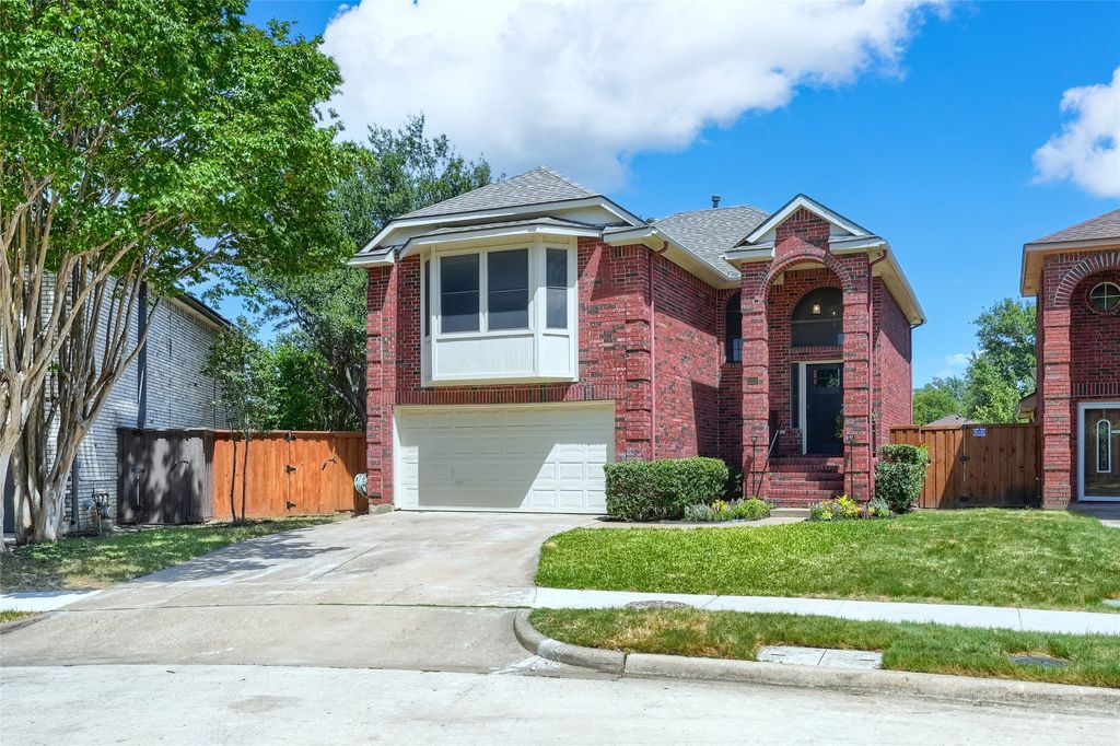 524 Woodlake Drive, Coppell, TX 75019