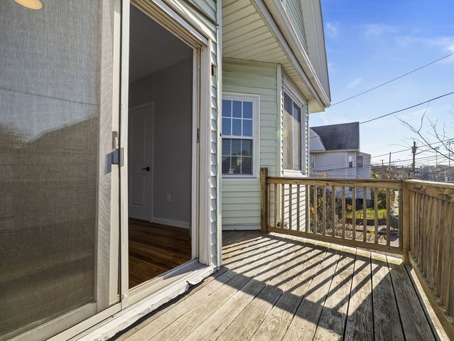 42 William St 1, Medford, MA 02155