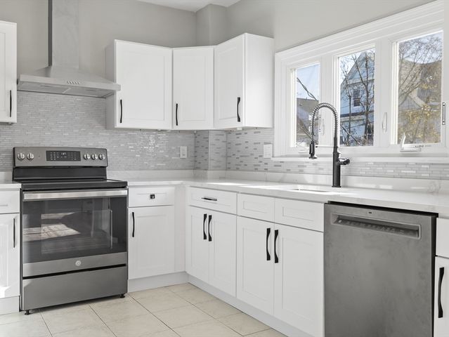 42 William St 1, Medford, MA 02155