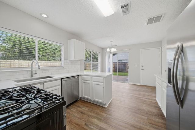 9639 Dapple Lane, Houston, TX 77065