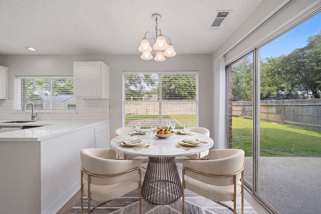 9639 Dapple Lane, Houston, TX 77065