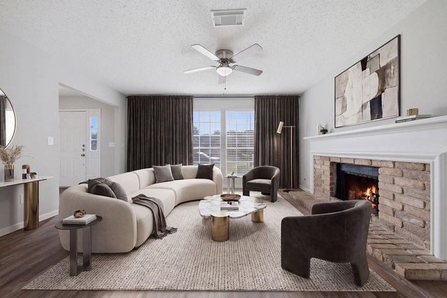 9639 Dapple Lane, Houston, TX 77065