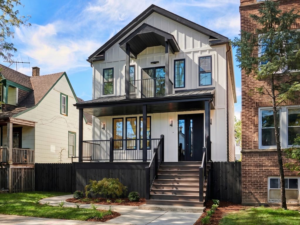 4252 N Hamlin Avenue, Chicago, IL 60618 — photo 2