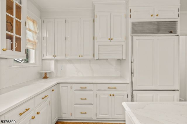 7 Fleming Ter, Maplewood Twp., NJ 07040