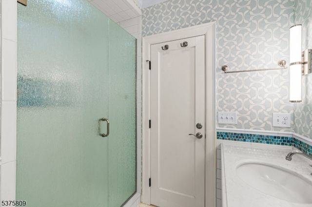 7 Fleming Ter, Maplewood Twp., NJ 07040