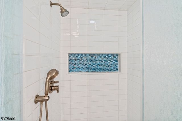 7 Fleming Ter, Maplewood Twp., NJ 07040