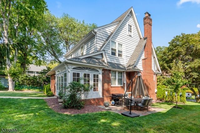 7 Fleming Ter, Maplewood Twp., NJ 07040