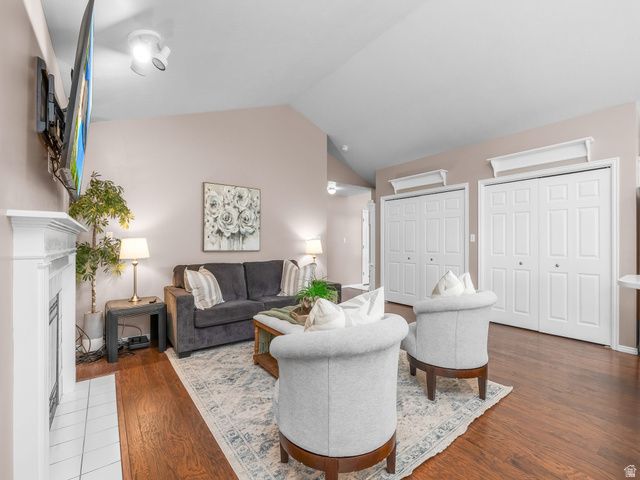 2601 W BRIDLE OAK DR, South Jordan, UT 84095