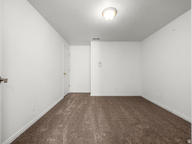 2601 W BRIDLE OAK DR, South Jordan, UT 84095