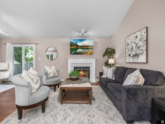 2601 W BRIDLE OAK DR, South Jordan, UT 84095