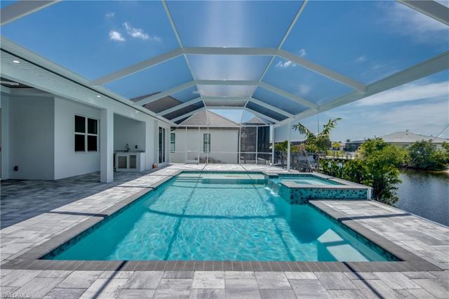 3316 NW 6th ST, Cape Coral, FL 33993