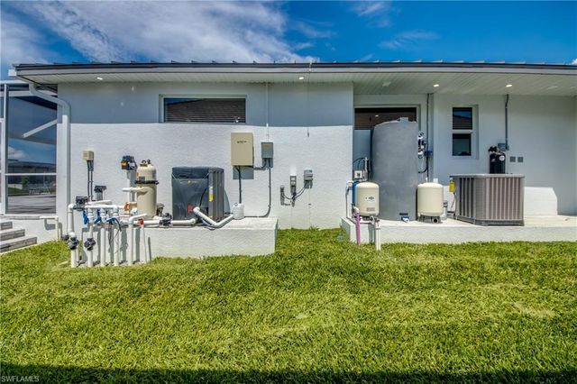 3316 NW 6th ST, Cape Coral, FL 33993