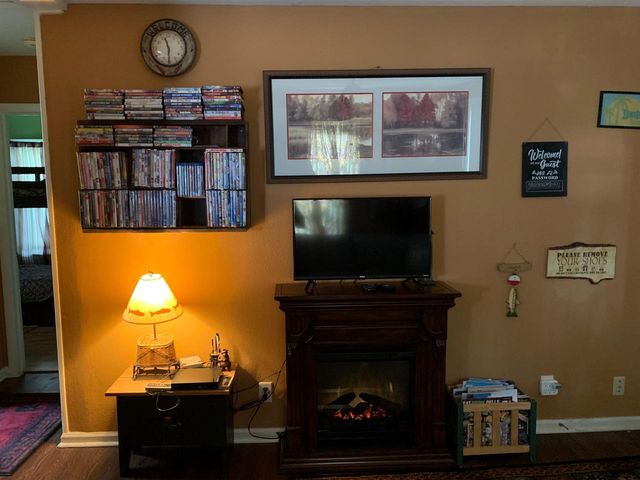 1087 E Hiawatha Drive, Wisconsin Dells, WI 53965