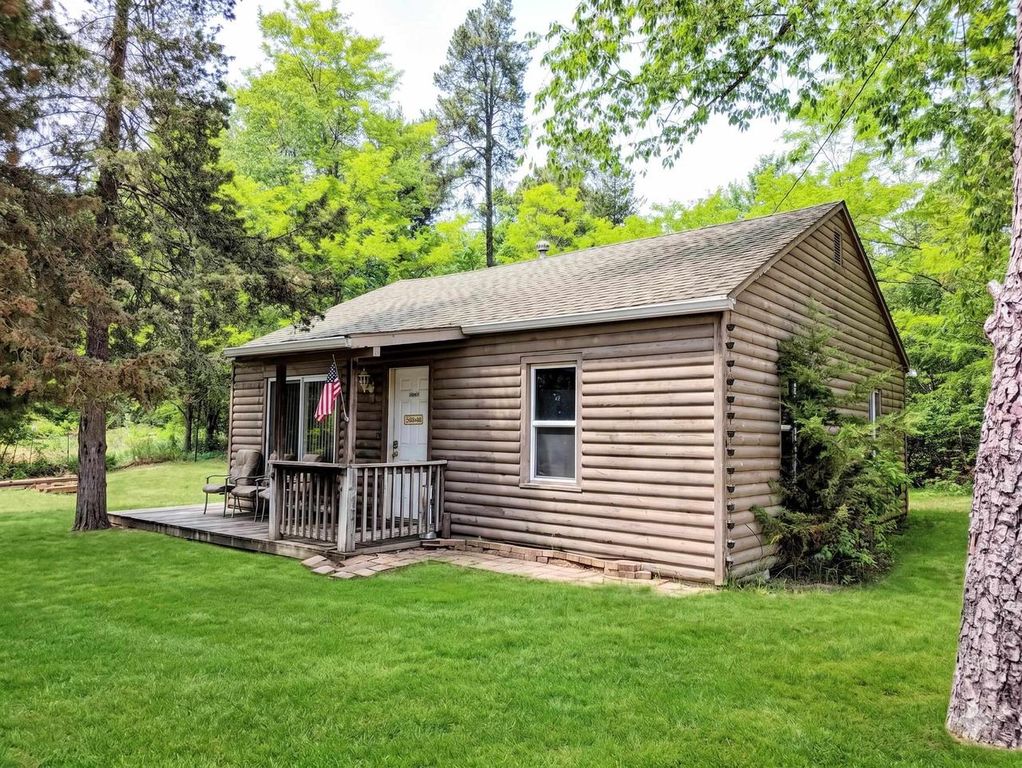 1087 E Hiawatha Drive, Wisconsin Dells, WI 53965