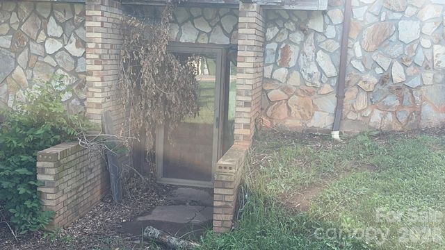 4294 Horseshoe Bend Road, Hudson, NC 28638