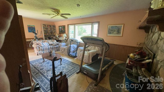 4294 Horseshoe Bend Road, Hudson, NC 28638