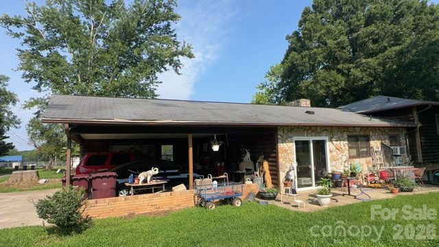 4294 Horseshoe Bend Road, Hudson, NC 28638