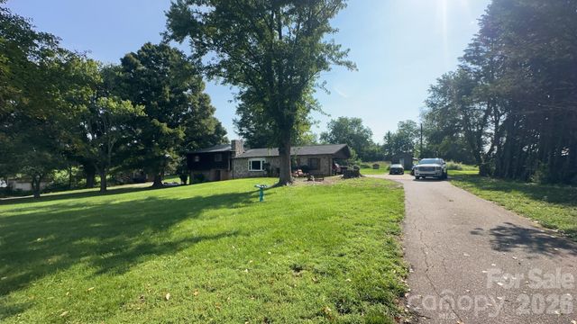 4294 Horseshoe Bend Road, Hudson, NC 28638