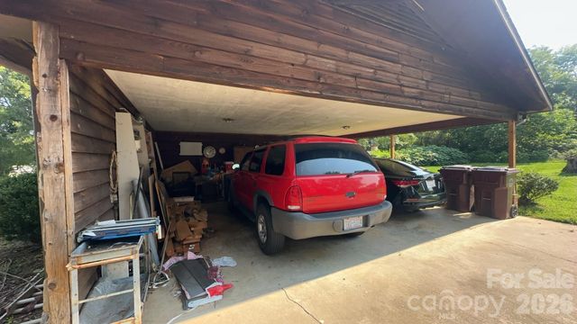 4294 Horseshoe Bend Road, Hudson, NC 28638