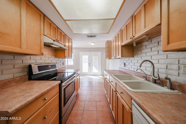 15402 N 56TH Avenue, Glendale, AZ 85306