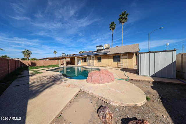 15402 N 56TH Avenue, Glendale, AZ 85306