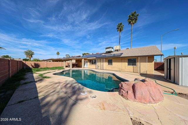 15402 N 56TH Avenue, Glendale, AZ 85306