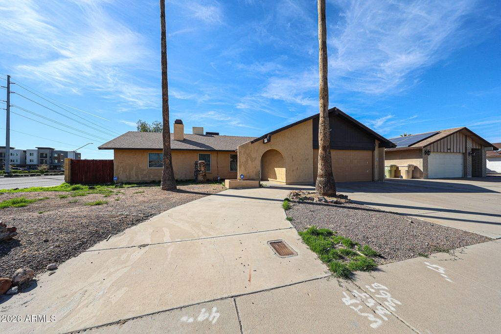 15402 N 56TH Avenue, Glendale, AZ 85306