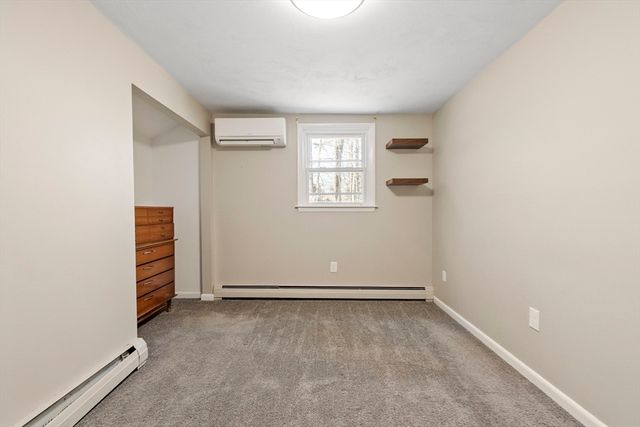 511 E County Rd, Rutland, MA 01543