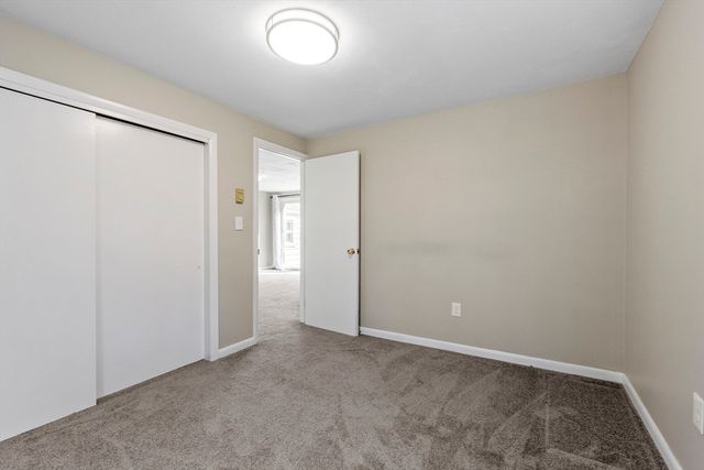 511 E County Rd, Rutland, MA 01543
