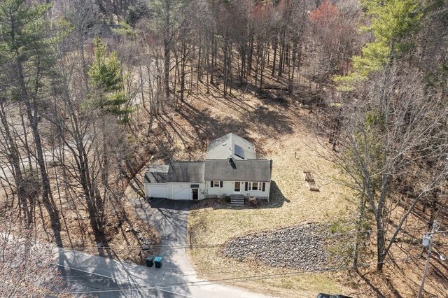 511 E County Rd, Rutland, MA 01543