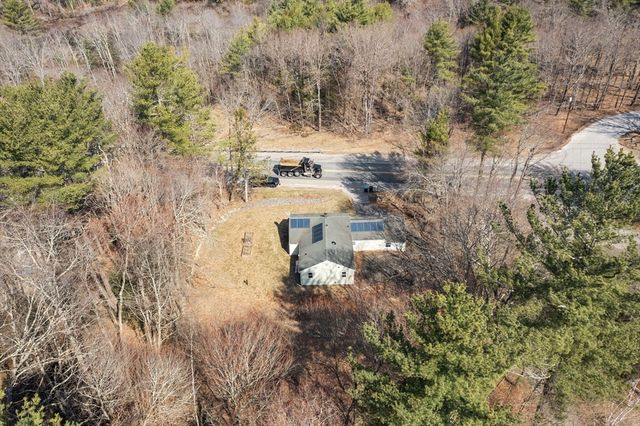 511 E County Rd, Rutland, MA 01543