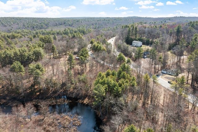 511 E County Rd, Rutland, MA 01543