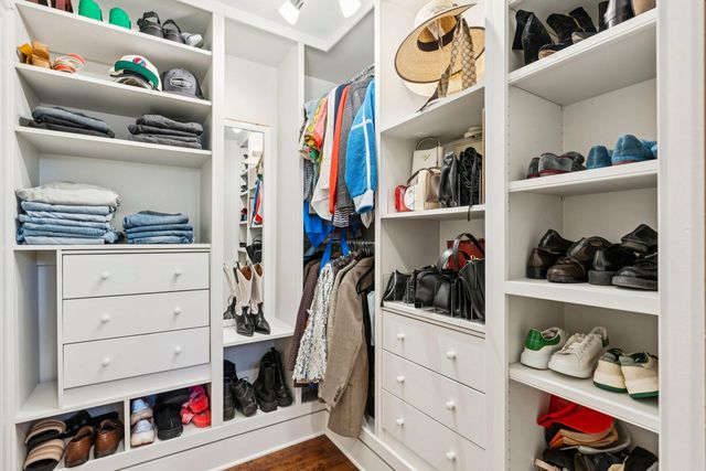 11 Yeadon Avenue, Charleston, SC 29407