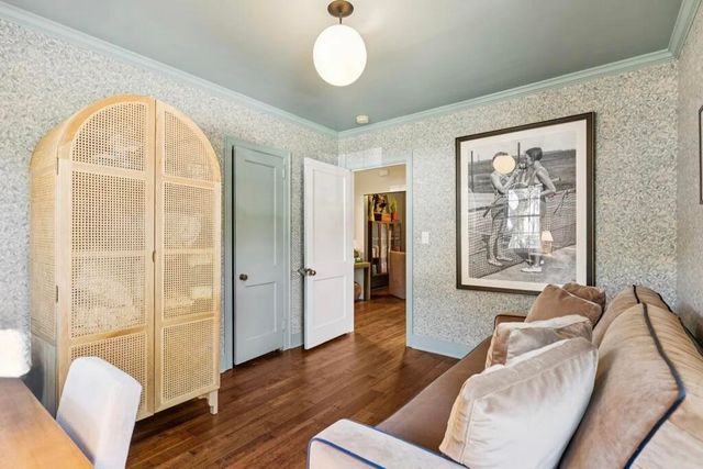 11 Yeadon Avenue, Charleston, SC 29407