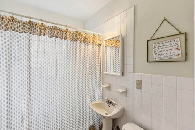 11 Yeadon Avenue, Charleston, SC 29407