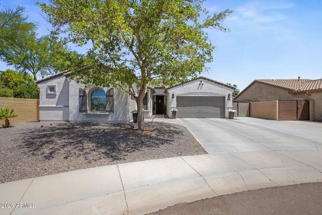 10190 W PATRICK Lane, Peoria, AZ 85383 — photo 2