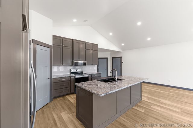 205 Lindsey Avenue, Adair, OK 74330