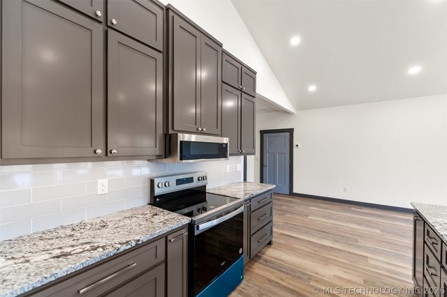 205 Lindsey Avenue, Adair, OK 74330