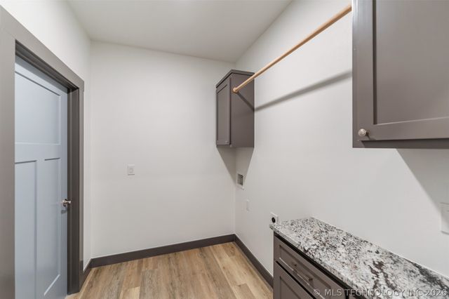 205 Lindsey Avenue, Adair, OK 74330