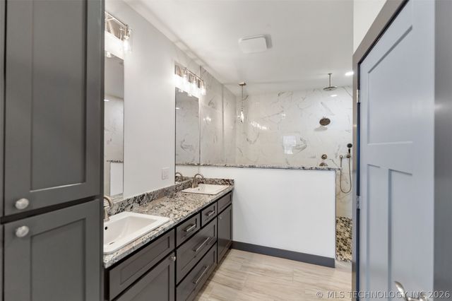 205 Lindsey Avenue, Adair, OK 74330