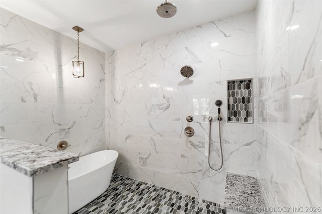 205 Lindsey Avenue, Adair, OK 74330